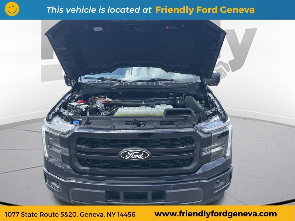 Used 2025 Blue Ford Lariat image 33
