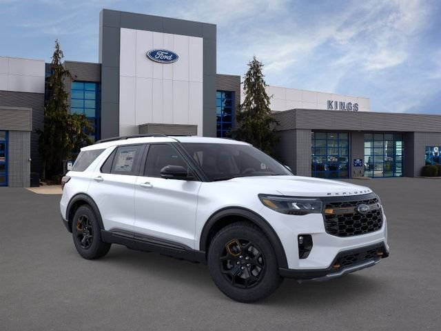 New 2026 Star White Metallic Tri-Coat Ford Tremor® image 7
