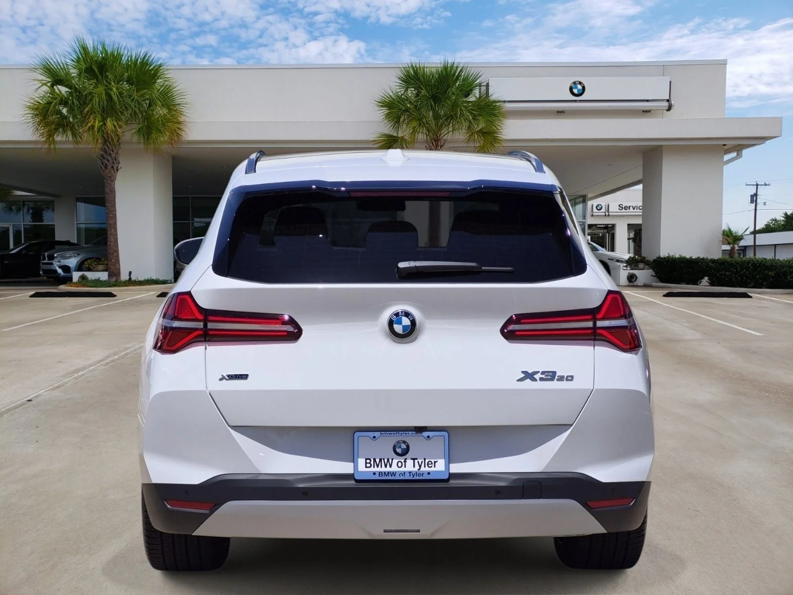 New 2026 Alpine White BMW 30 xDrive image 5