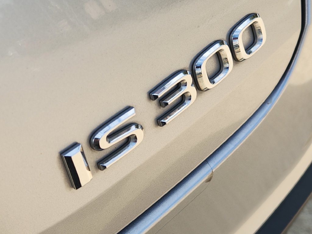 Certified Used 2024 Iridium Lexus 300 image 12