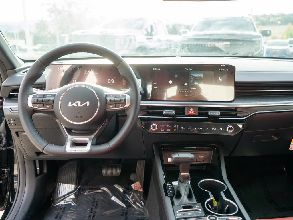 New 2027 Aurora Black Pearl Kia GT-Line image 13