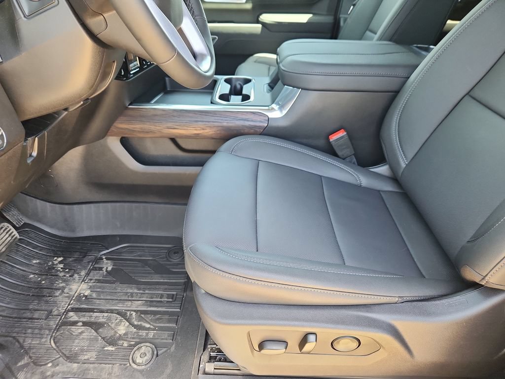 2026 GMC Sierra 2500HD SLT - Photo 8