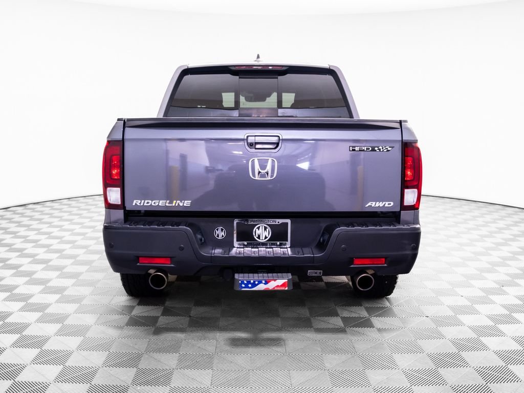 Certified Used 2022 Modern Steel Metallic Honda AWD RTL-E image 5