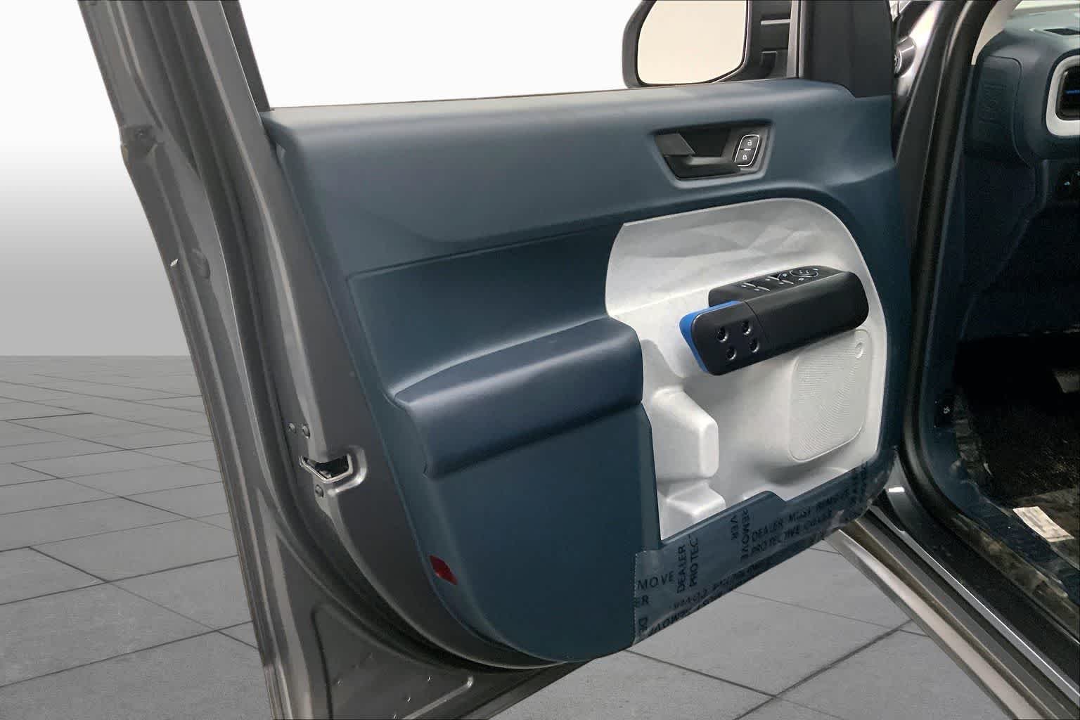 New 2026 Carbonized Gray Metallic Ford XLT image 10