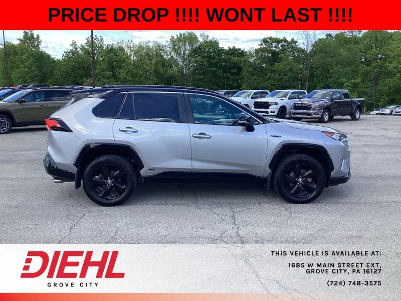 Used 2021 Silver Toyota XSE image 8
