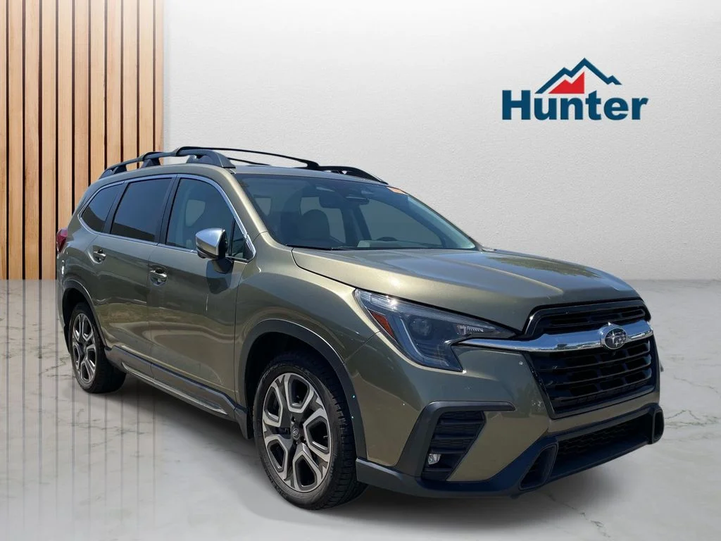 2023 Subaru Ascent Limited 8 Passenger's photo