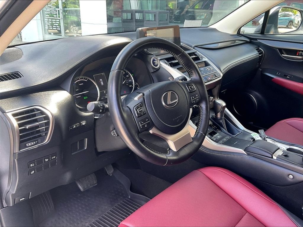 Used 2021 White Lexus 300h image 8