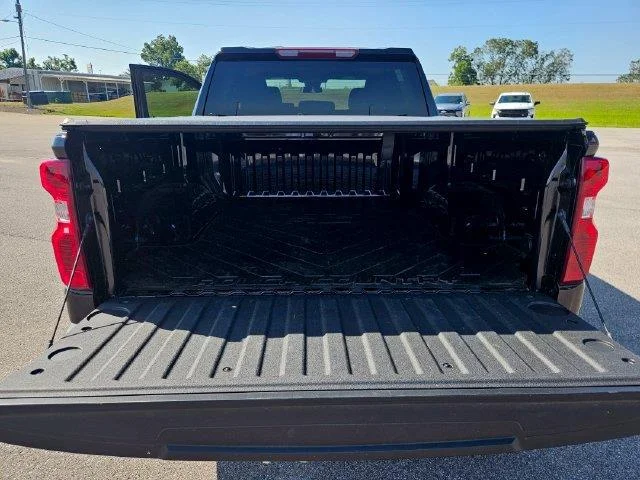 Used 2025 Black Chevrolet Custom image 23