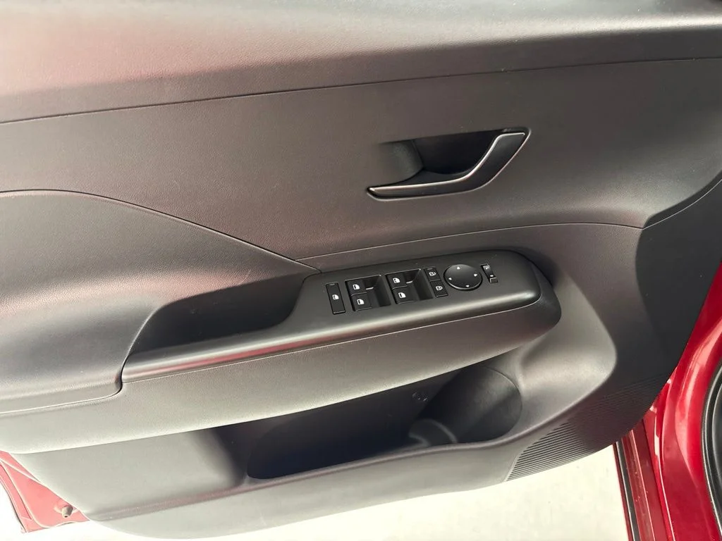 Used 2025 Red Hyundai SEL image 23