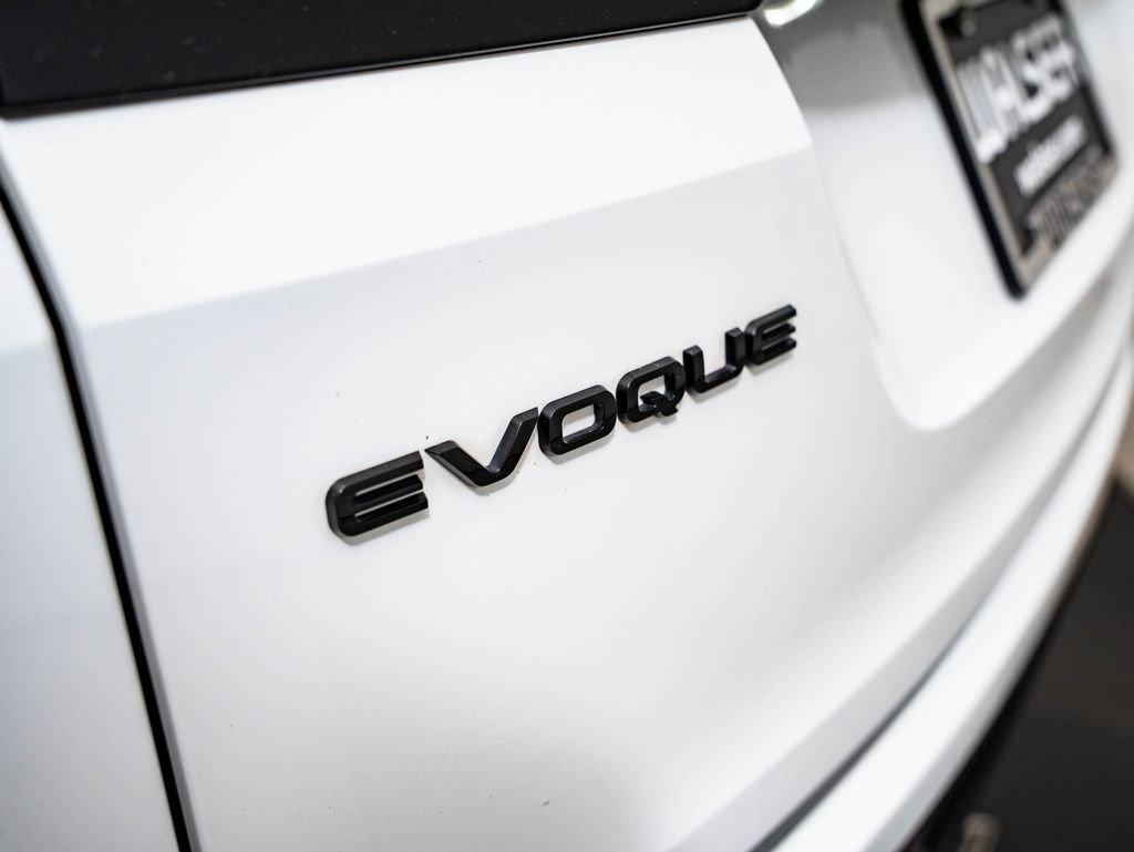 Used 2022 Fuji White Land Rover SE image 20