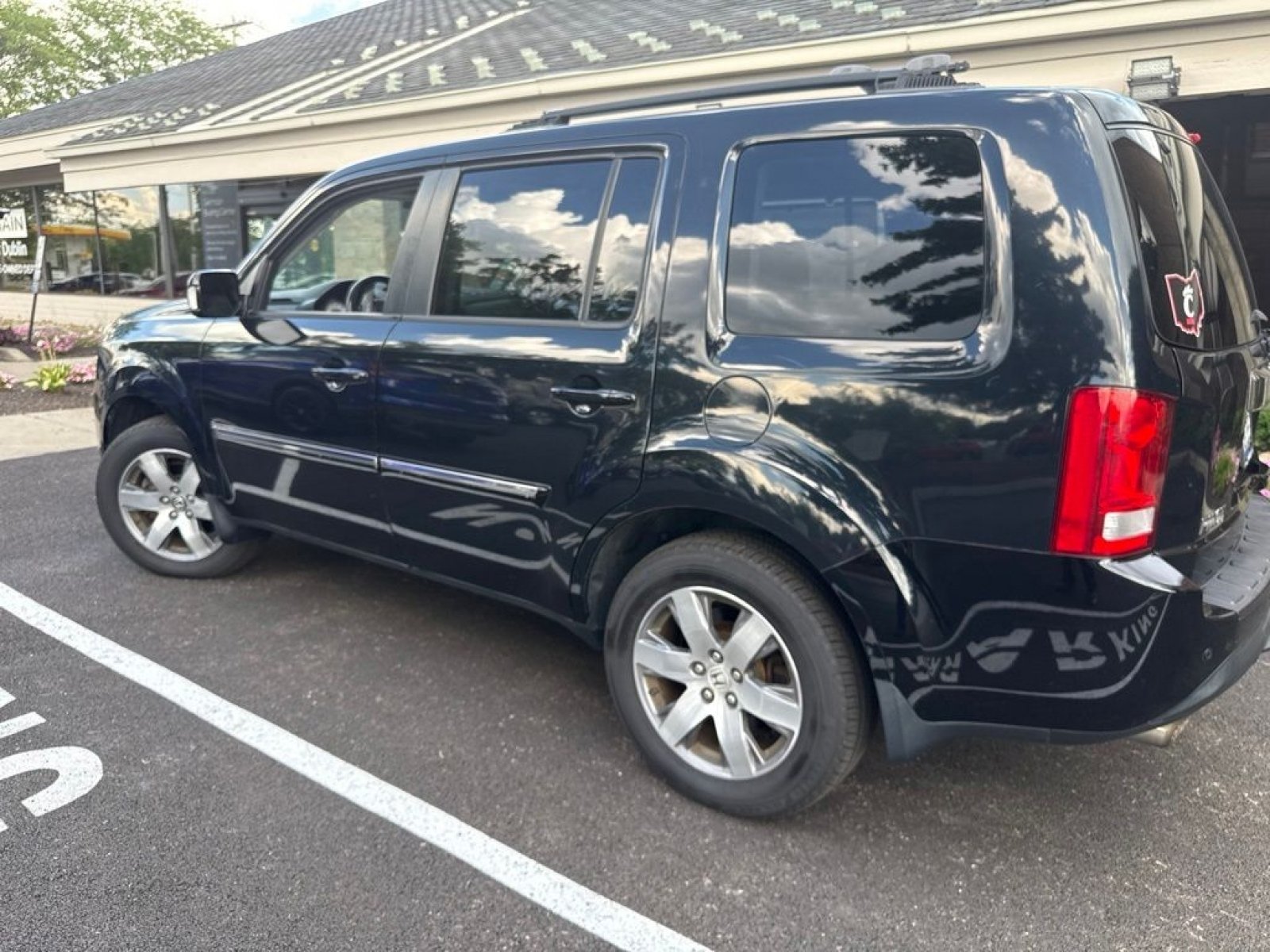 Used 2013 Crystal Black Pearl Honda Touring image 5