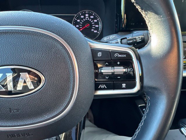 Used 2021 Silver Kia EX image 25