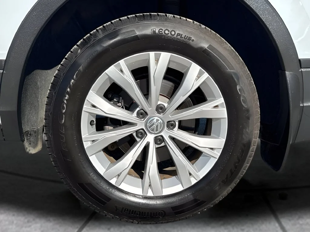Used 2019 Silver Volkswagen 2.0T S image 28