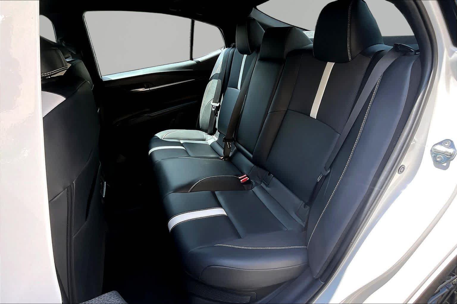Used 2025 Ice Cap Toyota SE image 21
