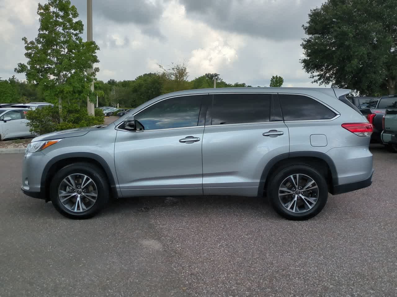 Certified Used 2017 Celestial Silver Metallic Toyota LE image 3