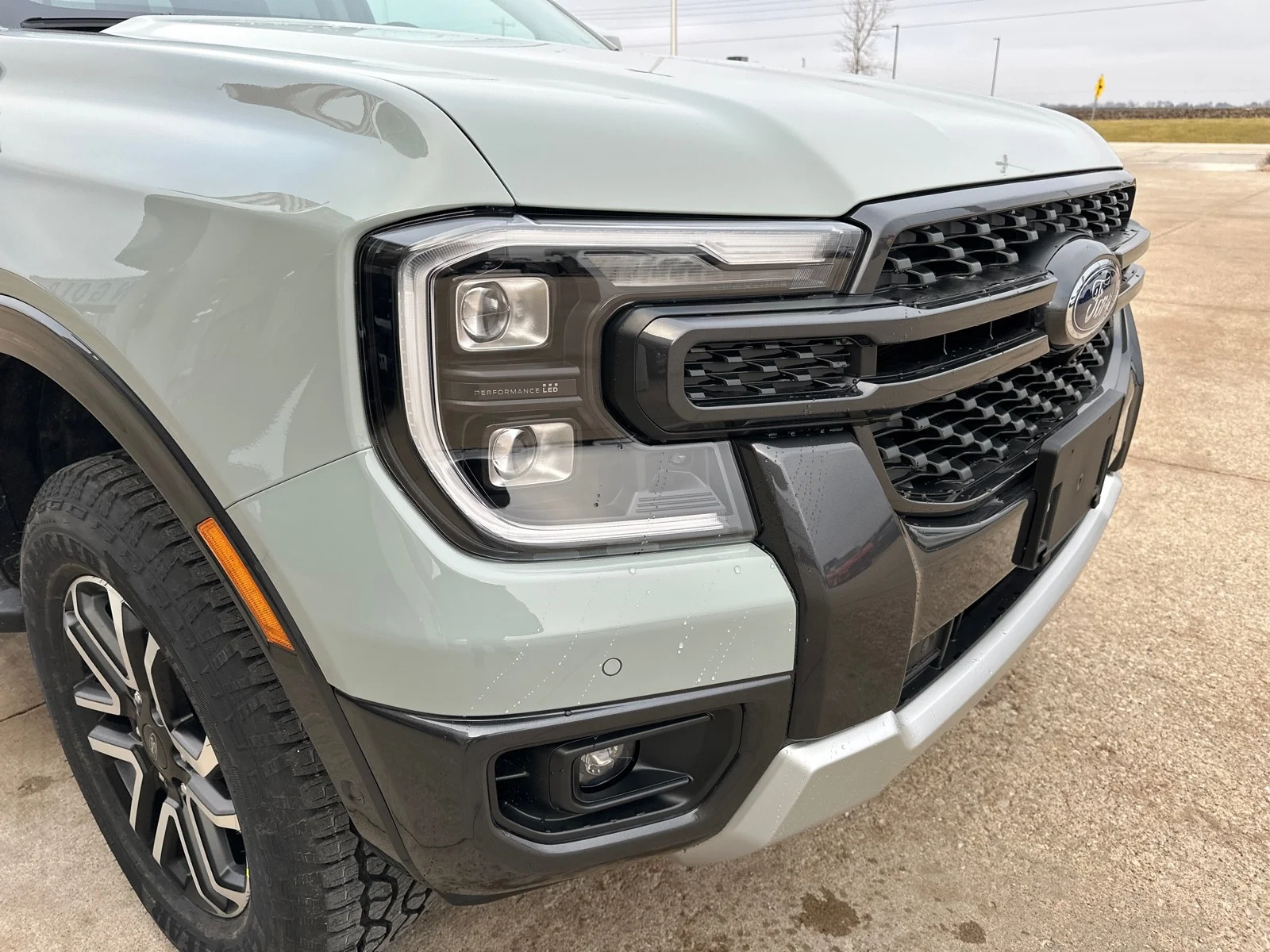 New 2024 Cactus Gray Ford LARIAT image 20
