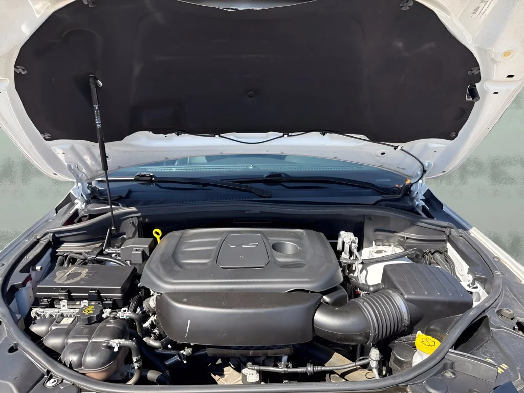 Used 2022  Jeep Limited image 37