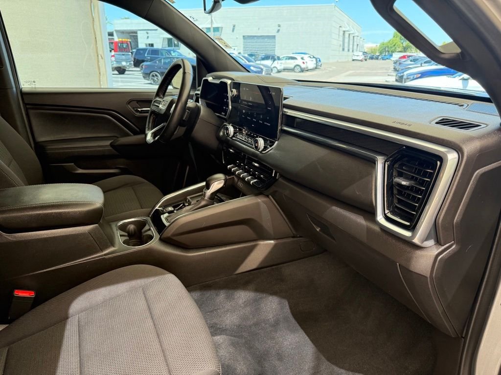 Used 2024 Sterling Metallic GMC Elevation image 15