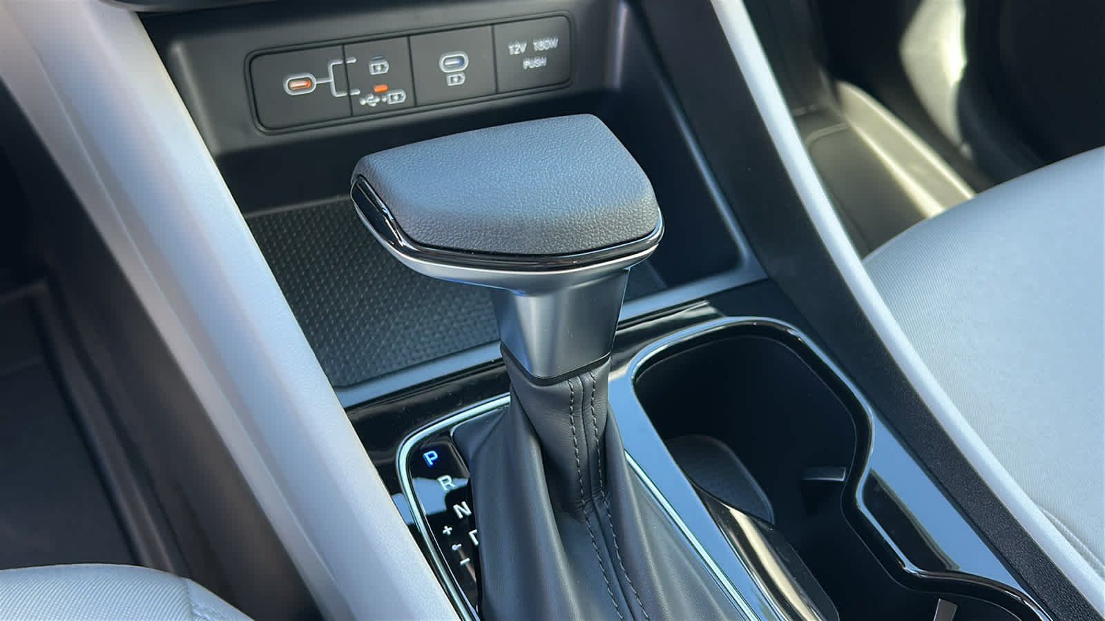 New 2026 Rockwood Green Hyundai SE AWD image 13