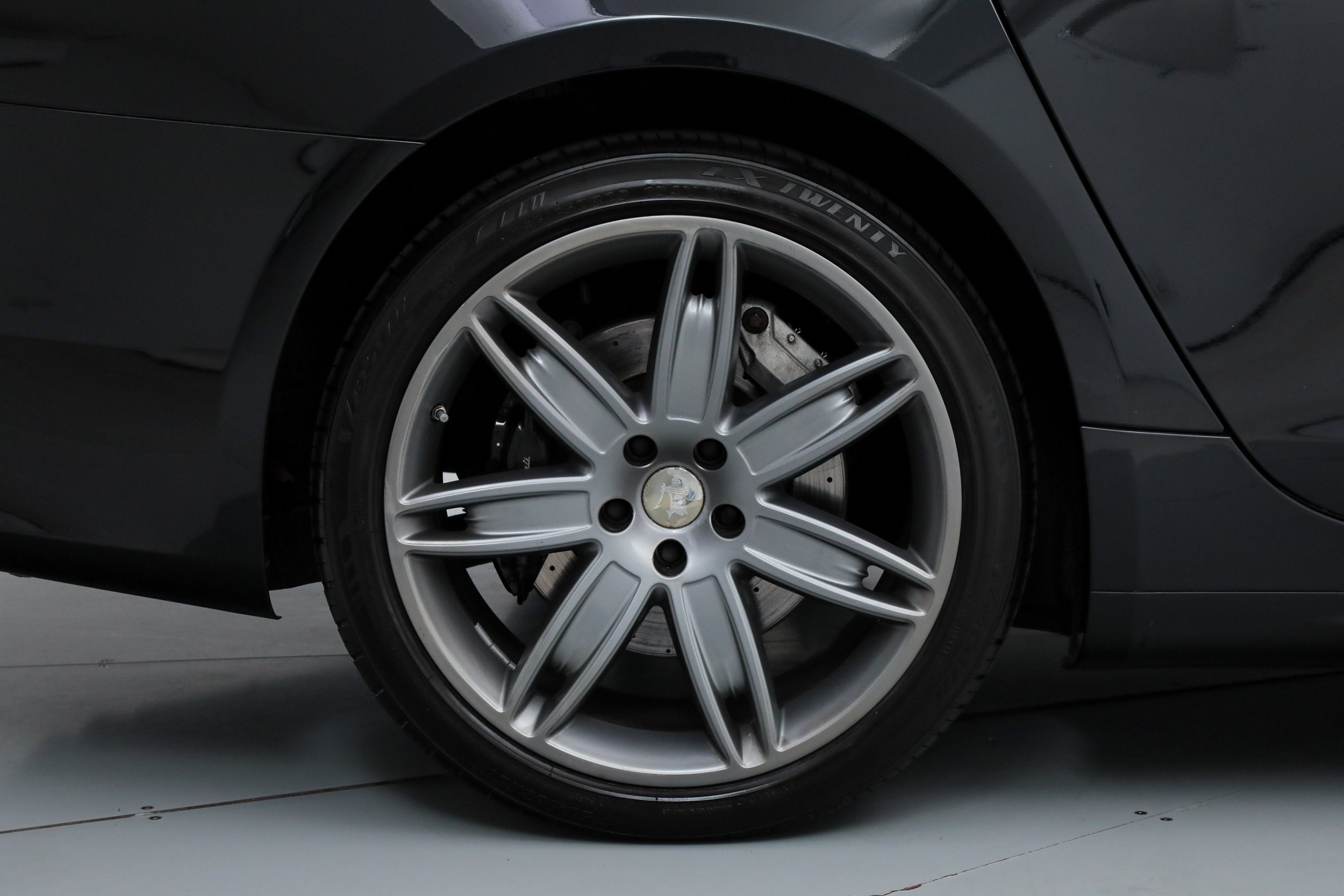 Used 2018 Black Maserati S Q4 GranLusso image 22