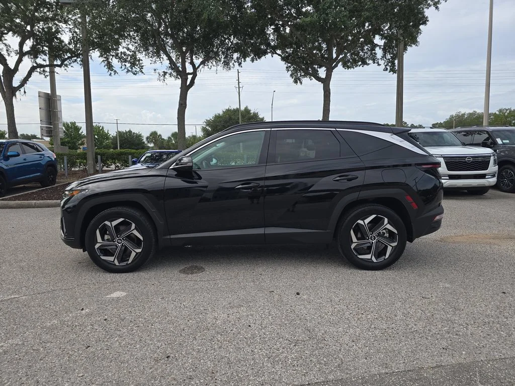 Used 2024 Black Hyundai Limited image 5