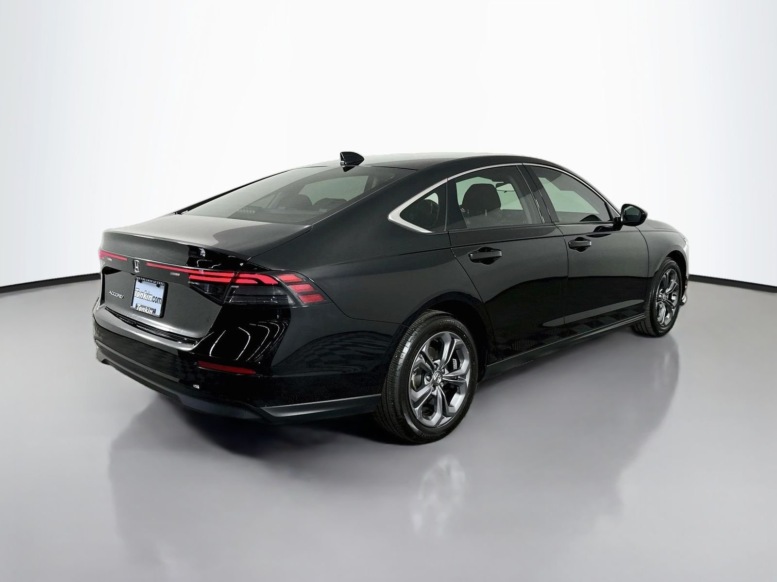 Used 2023 Crystal Black Pearl Honda EX image 7