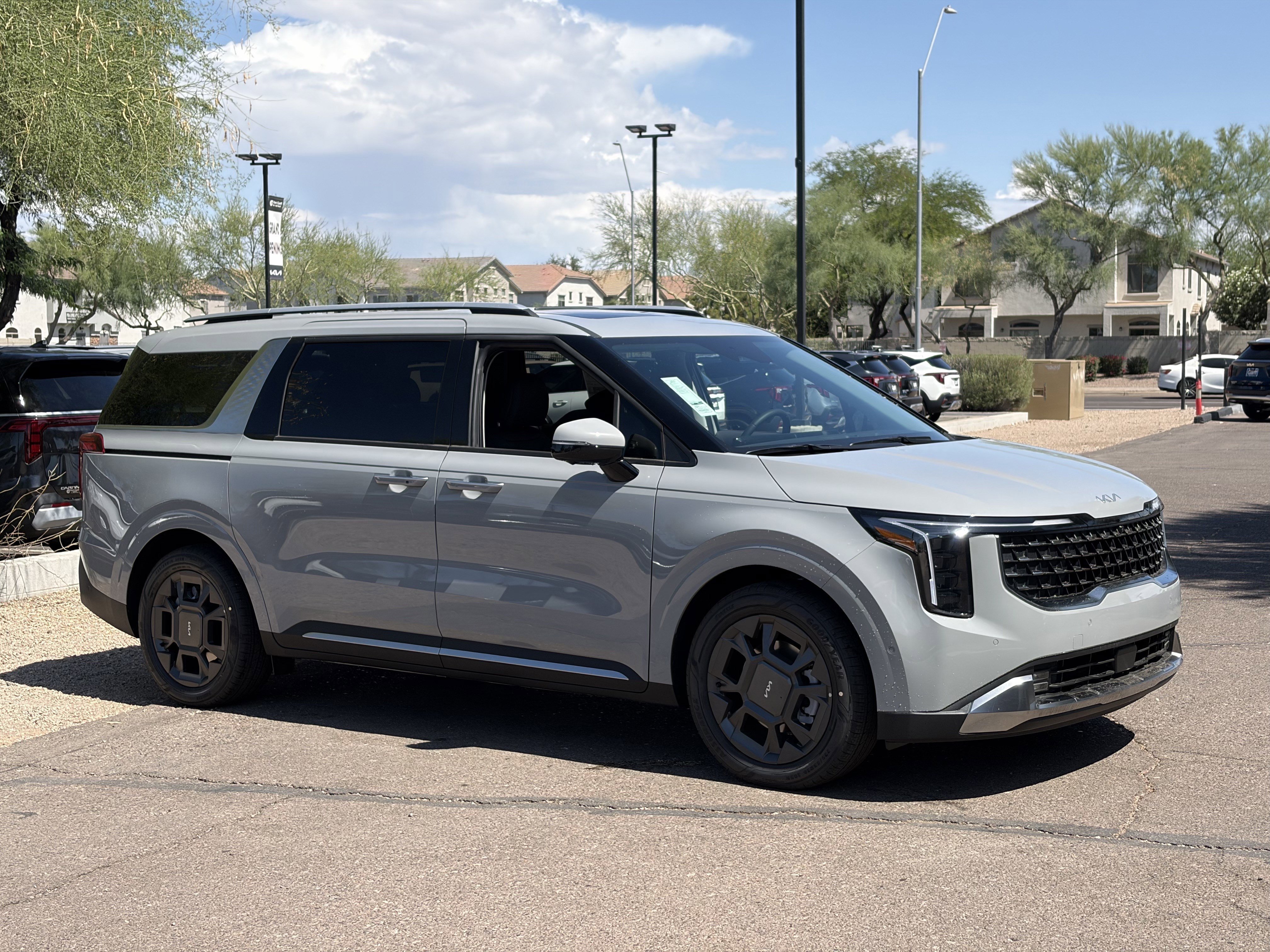 New 2026 Ceramic Silver Kia SX image 33