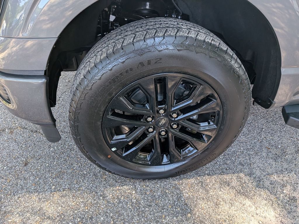 New 2026 Carbonized Gray Metallic Ford Lariat® image 12