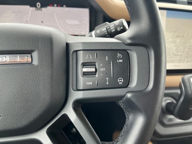 Used 2025 Gold Land Rover X-Dynamic SE image 23