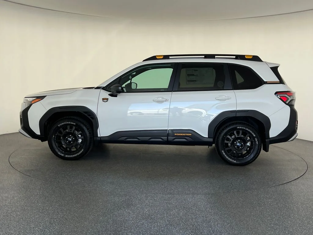 New 2026 CRYSTAL WHITE PEARL Subaru Wilderness image 8