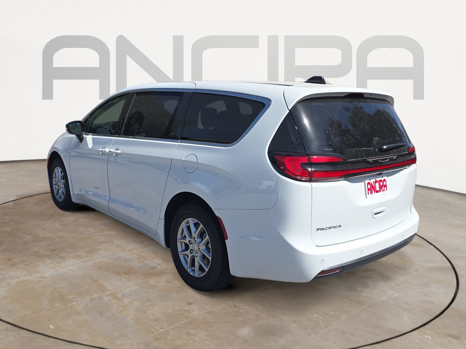 New 2027 Bright White Clearcoat Chrysler Select image 8