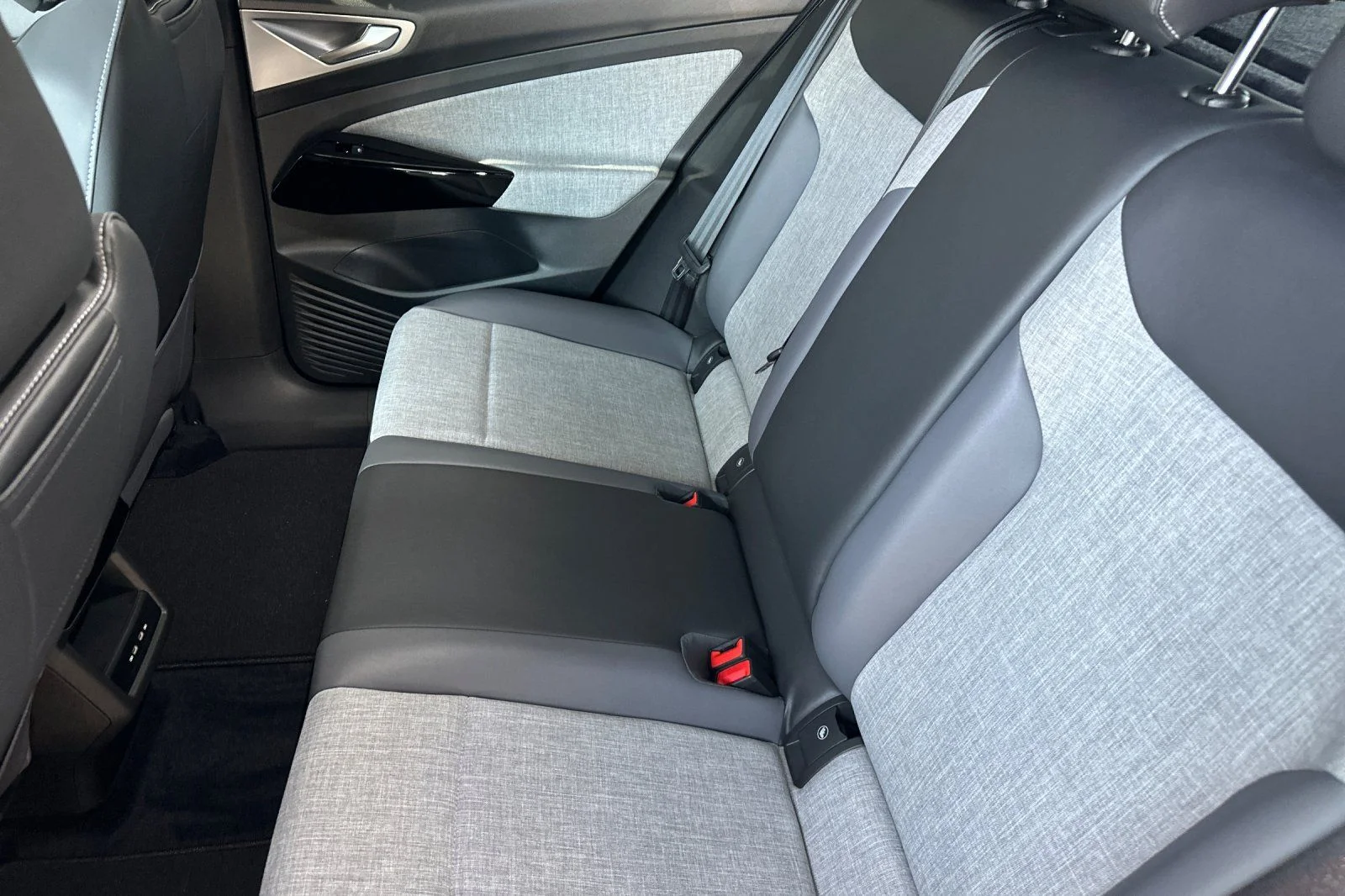 New 2026 Gray Volkswagen Pro image 10