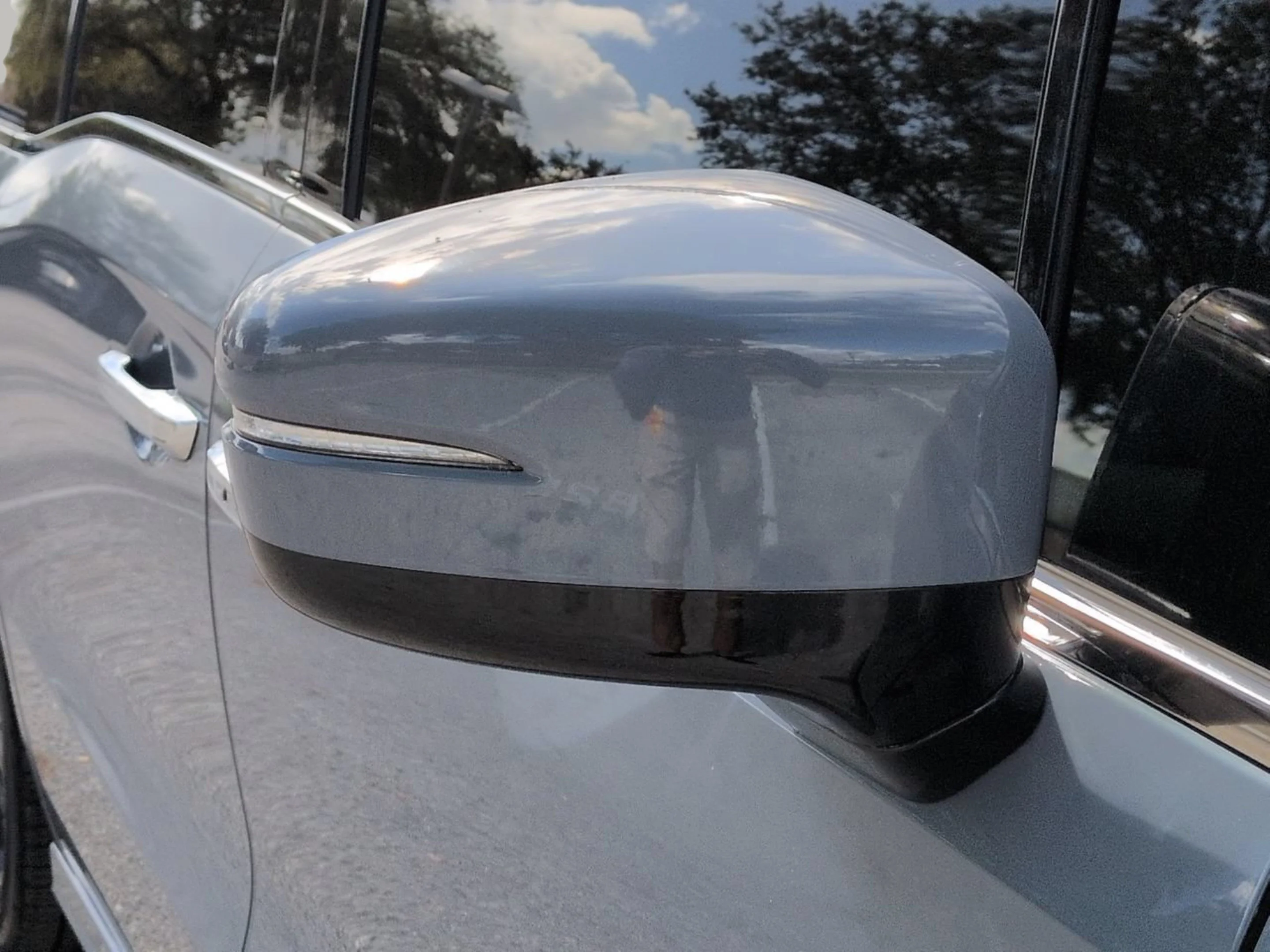 Used 2024 Lunar Silver Metallic Honda Elite image 14