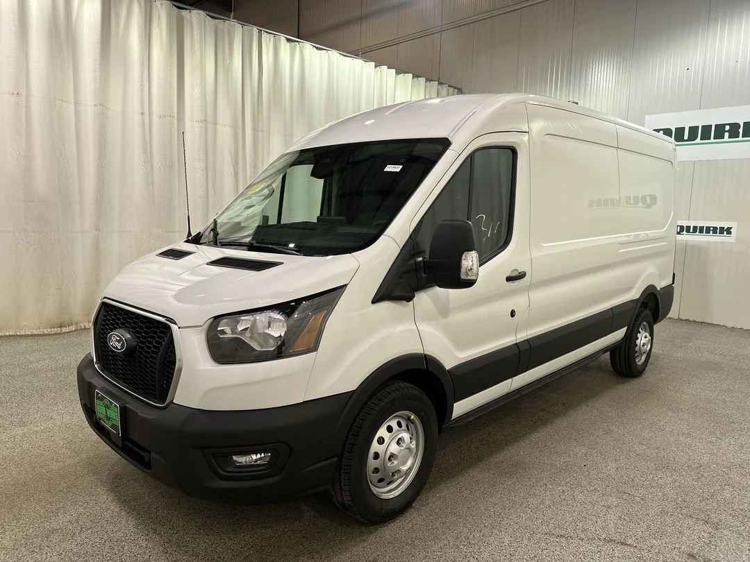 New 2026 Oxford White Ford Cargo Van image 4