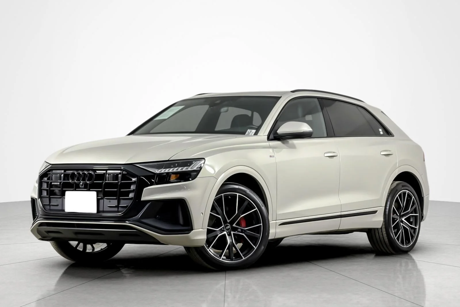 2023 Audi Q8 55 Premium Plus Tiptonic quattro's photo