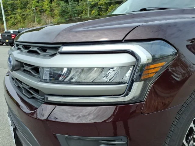 Used 2023 Red Ford XLT image 6