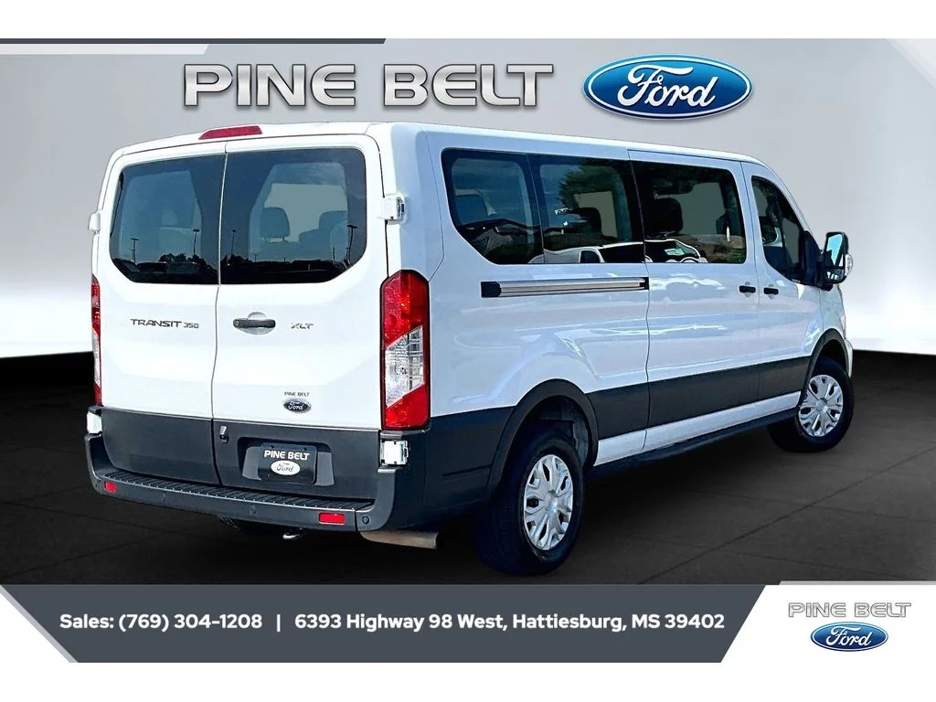 Used 2023 Oxford White Ford XLT image 11