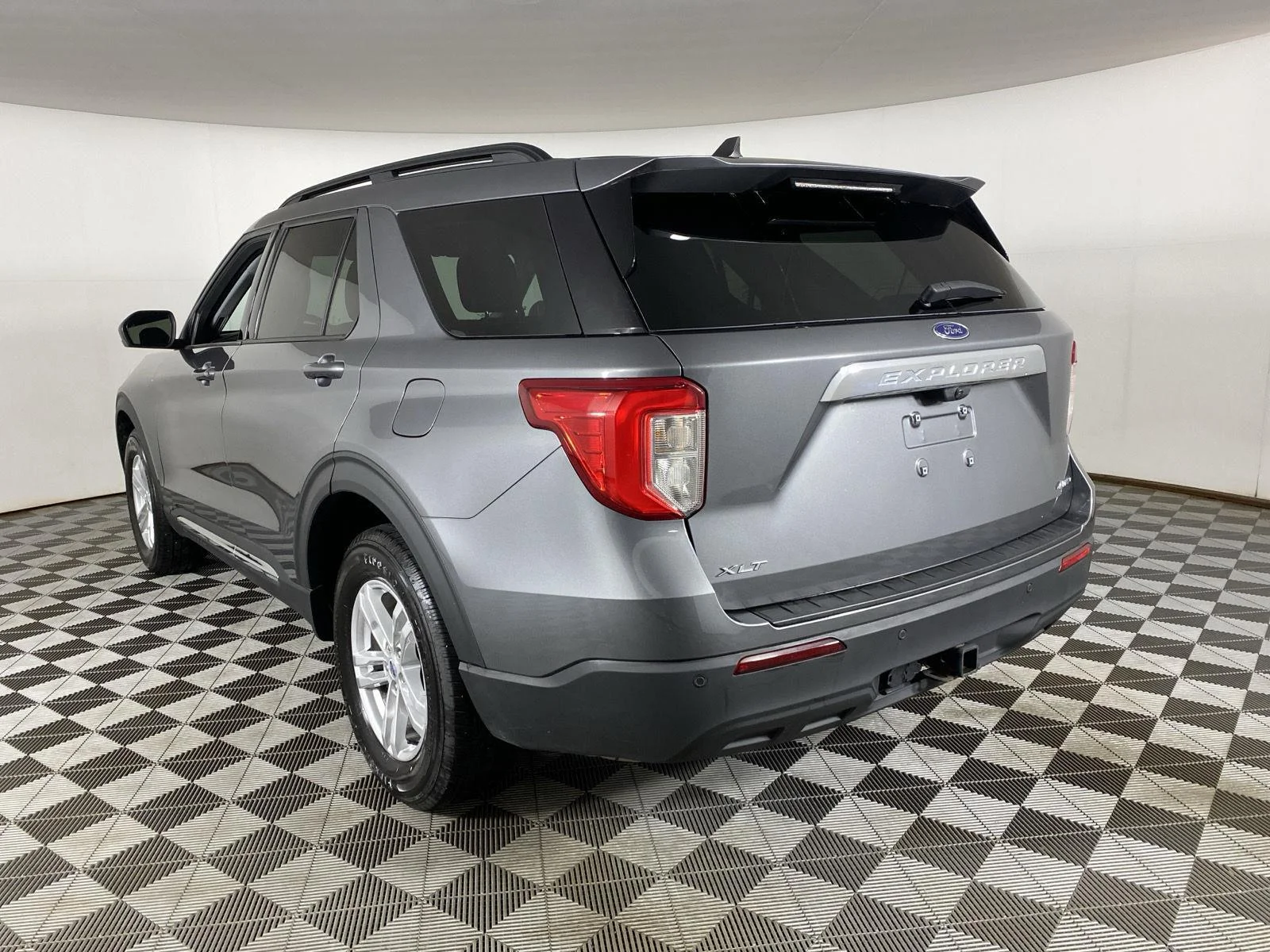 Used 2023 Carbonized Gray Ford XLT image 8