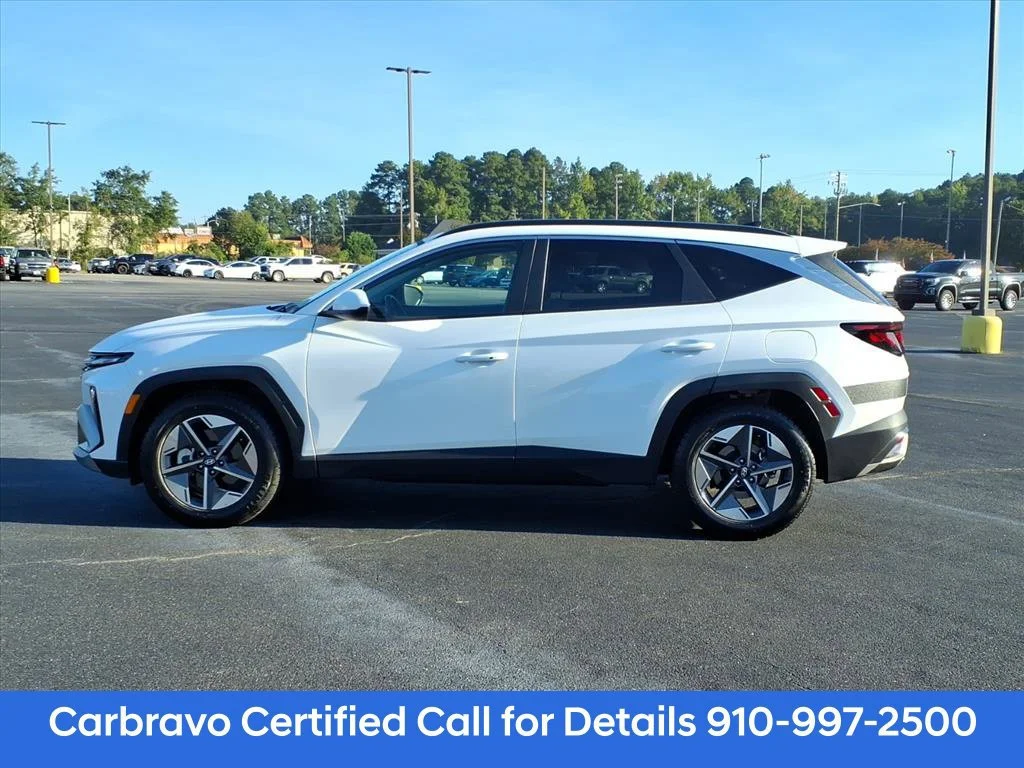 Used 2026 White Hyundai SEL image 4