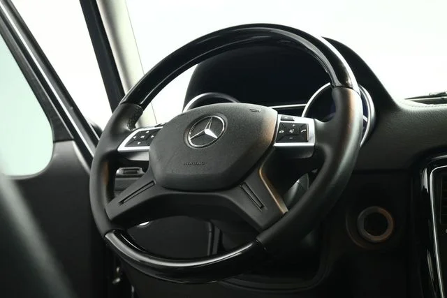 Used 2014 Black Mercedes-Benz G 550 image 44