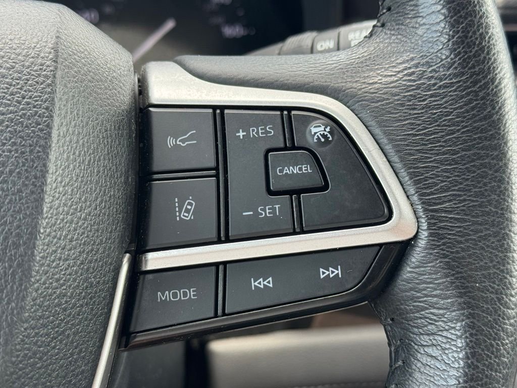 Used 2024 Silver Toyota XLE image 29