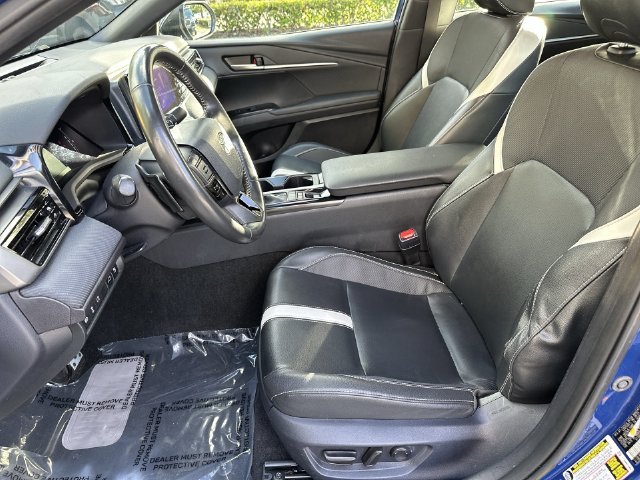 2025 Toyota Camry SE - Photo 11