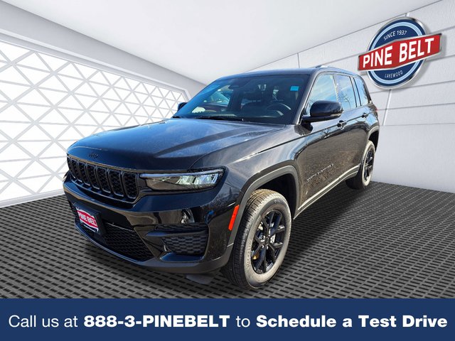 2025 Jeep Grand Cherokee Laredo