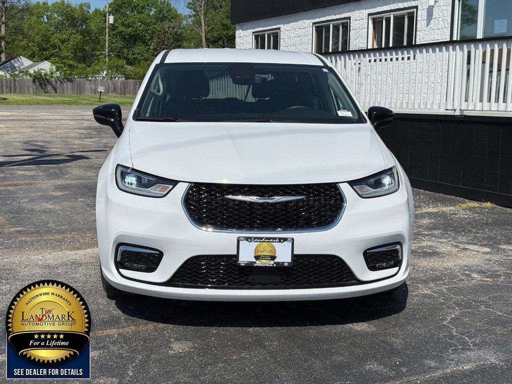 Used 2024 Bright White Clearcoat Chrysler Touring L FWD image 2