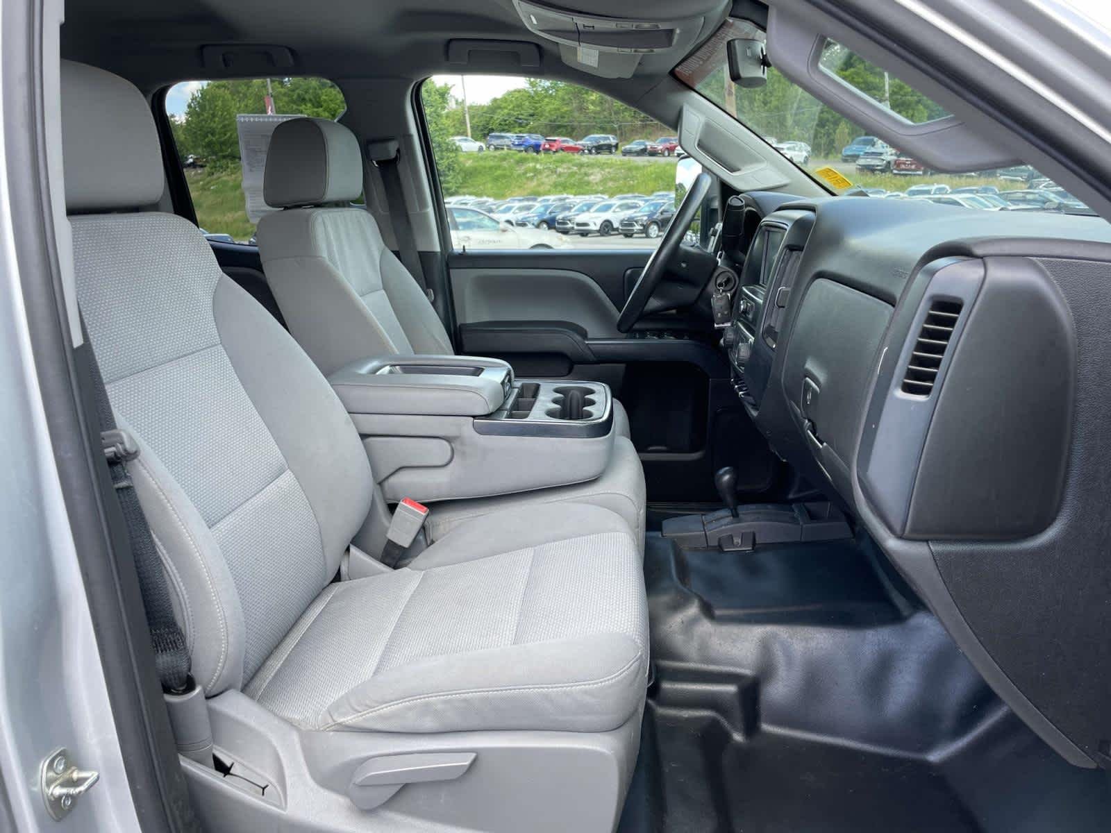 Used 2019 Quicksilver Metallic GMC  image 20