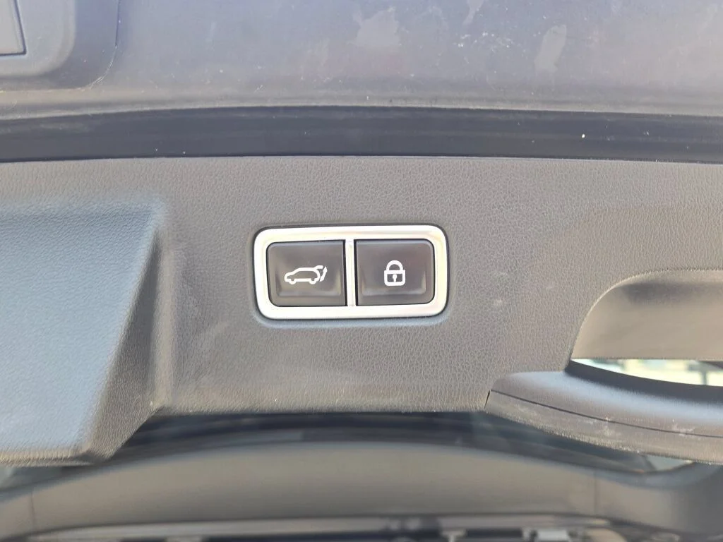 Used 2022 Ebony Black Kia X-Line SX Prestige image 18