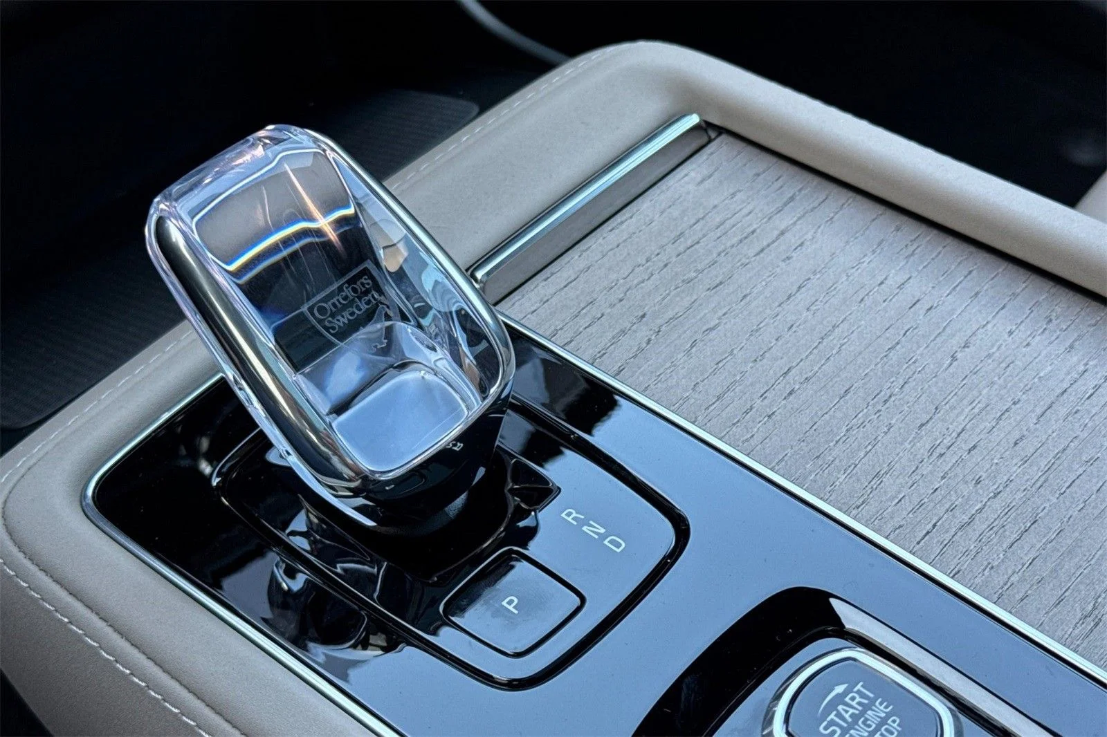 2026 Volvo XC90 Plus - Photo 22
