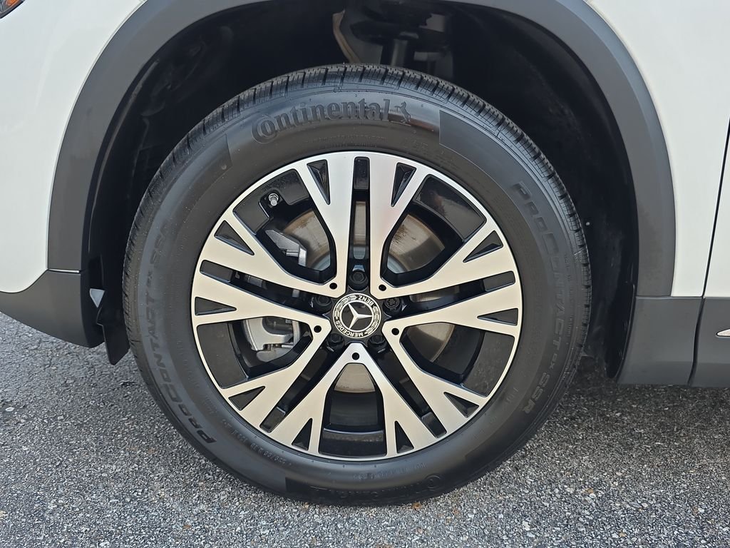 New 2026 White Mercedes-Benz GLA 250 image 9