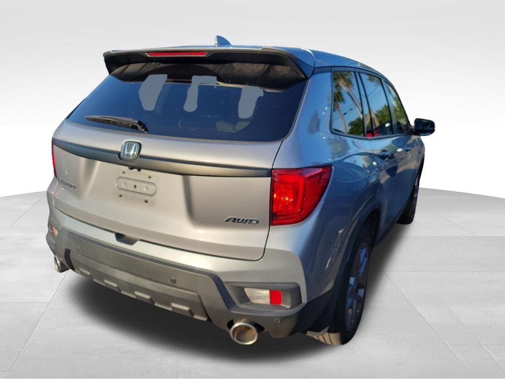Certified Used 2023 Lunar Silver Metallic Honda AWD EX-L image 13