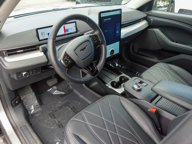 Used 2021 Silver Ford Select image 9